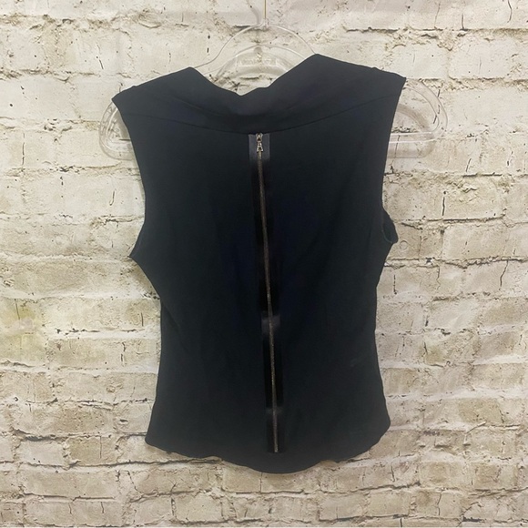 Per Se Black Sleeveless Ruffle Sweetheart Neck Zip Back Top - Picture 3 of 4